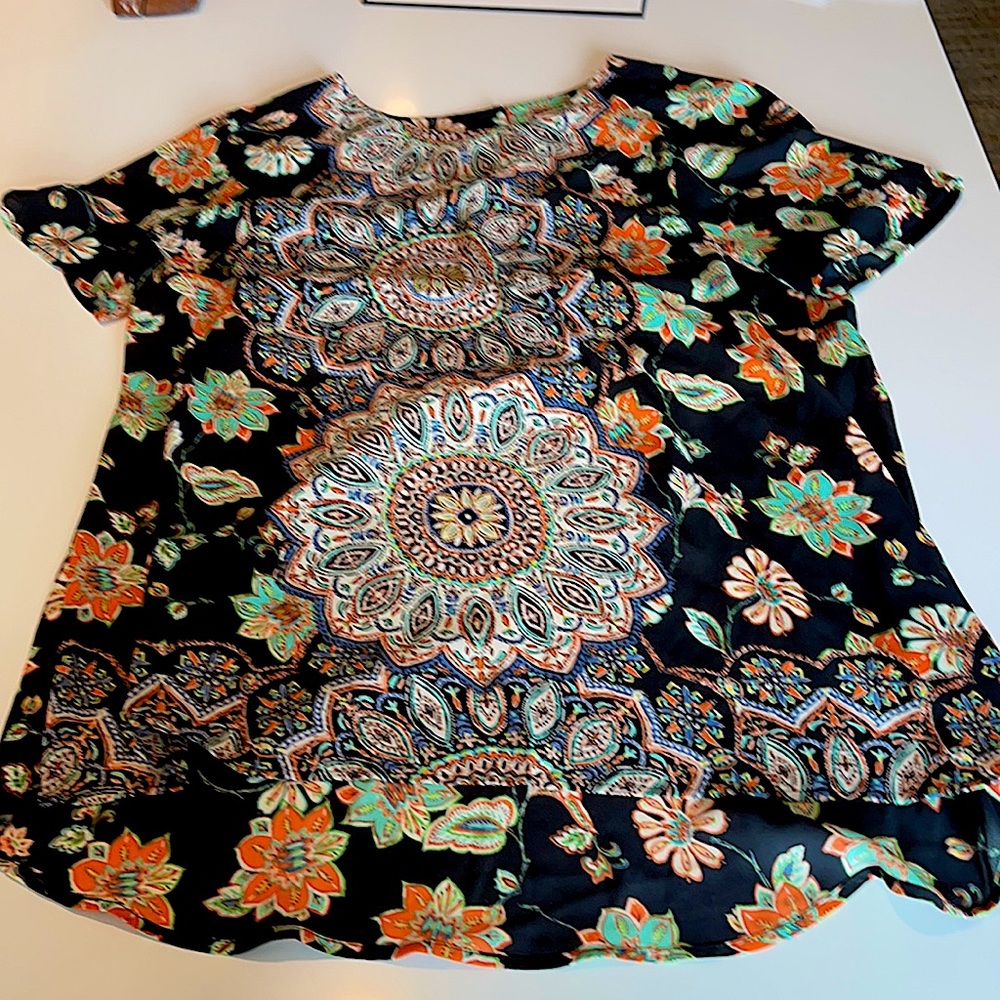 Women’s medium black/floral pattern shirt